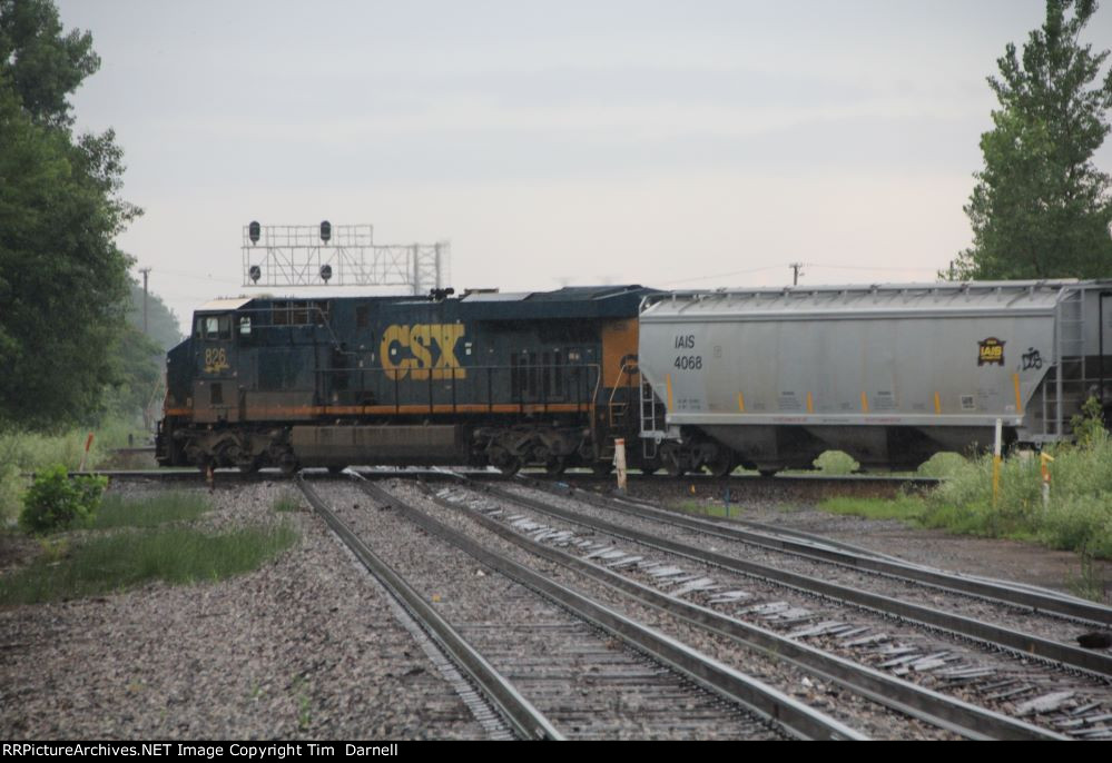 CSX 826